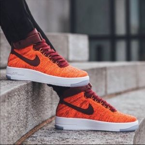 Nike Air Force Flyknit Mid sneakers